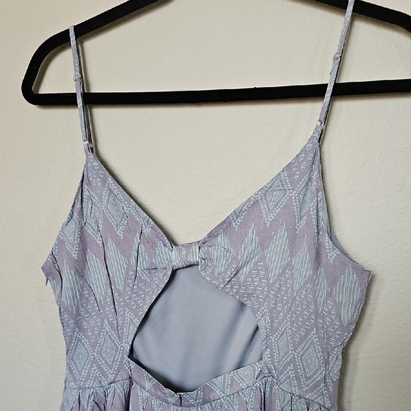Bo*Bel Coquette Flirty Medium Bow Cut Out Back Chic Lavender Geometric Dress - Picture 7 of 13